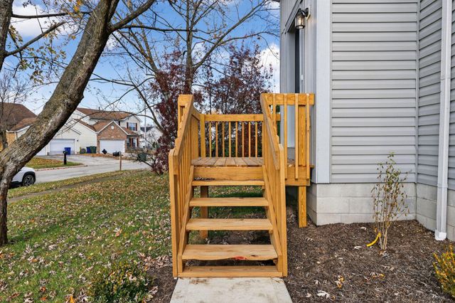 2736 Barrows Road, Columbus, OH 43232