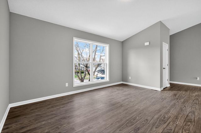 2736 Barrows Road, Columbus, OH 43232