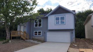 2736 Barrows Road, Columbus, OH 43232