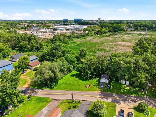 10226 S Shore Drive, Plymouth, MN 55441