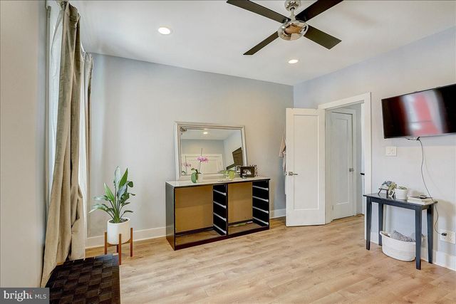 2223 N GRATZ ST, Philadelphia, PA 19132