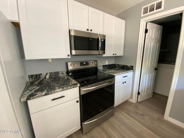 1317 W Glenrosa Avenue, Phoenix, AZ 85013