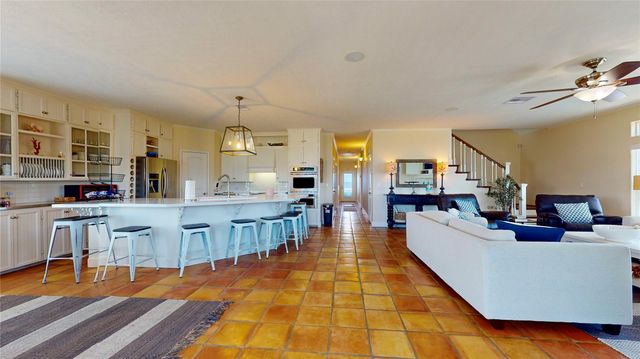 942 Kent, Crystal Beach, TX 77650