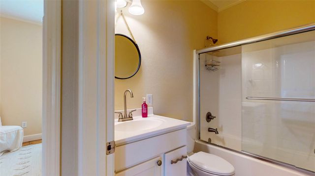 942 Kent, Crystal Beach, TX 77650