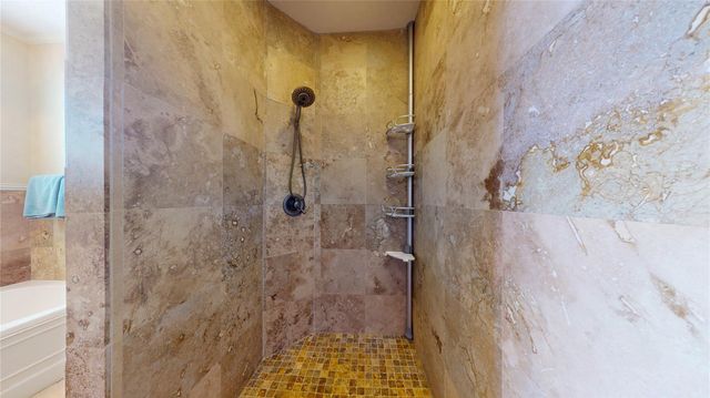 942 Kent, Crystal Beach, TX 77650