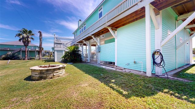 942 Kent, Crystal Beach, TX 77650
