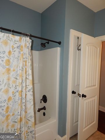 2016 Pin Oak Terrace, Bonaire, GA 31005