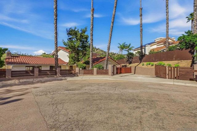 9812 Bonnie Vista Pl, La Mesa, CA 91941