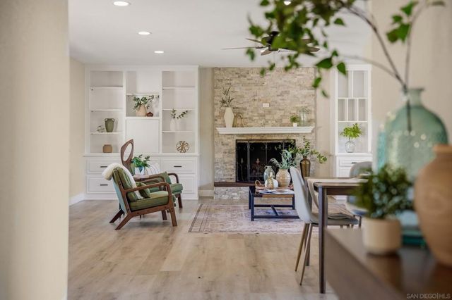 9812 Bonnie Vista Pl, La Mesa, CA 91941