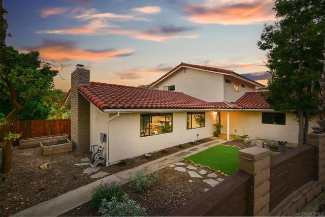 9812 Bonnie Vista Pl, La Mesa, CA 91941