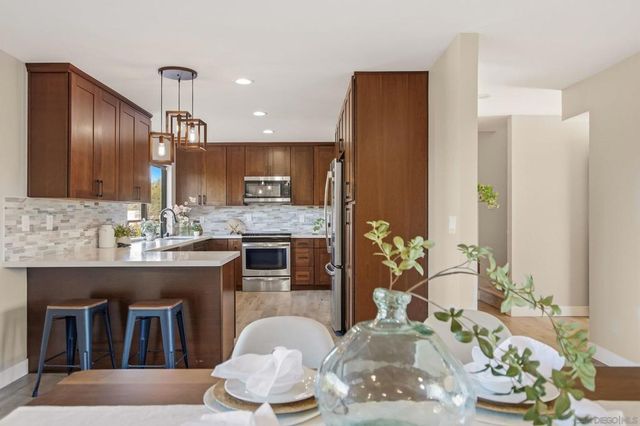 9812 Bonnie Vista Pl, La Mesa, CA 91941