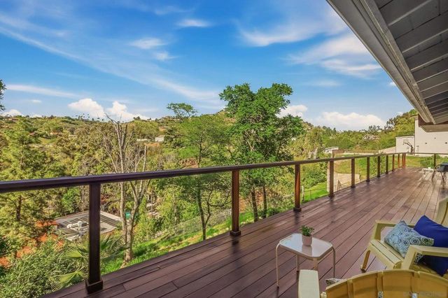 9812 Bonnie Vista Pl, La Mesa, CA 91941