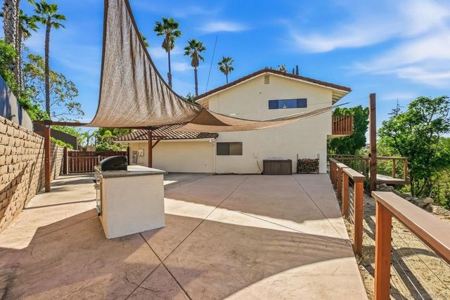 9812 Bonnie Vista Pl, La Mesa, CA 91941