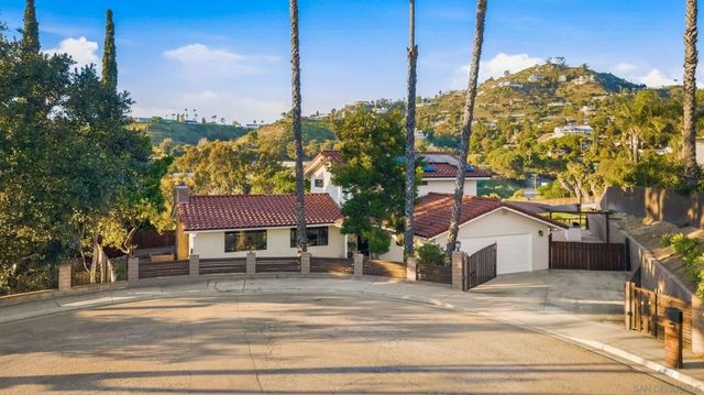 9812 Bonnie Vista Pl, La Mesa, CA 91941