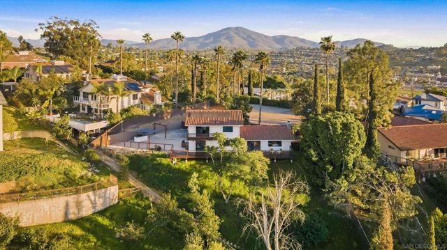 9812 Bonnie Vista Pl, La Mesa, CA 91941