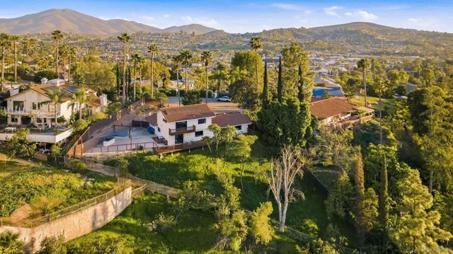 9812 Bonnie Vista Pl, La Mesa, CA 91941