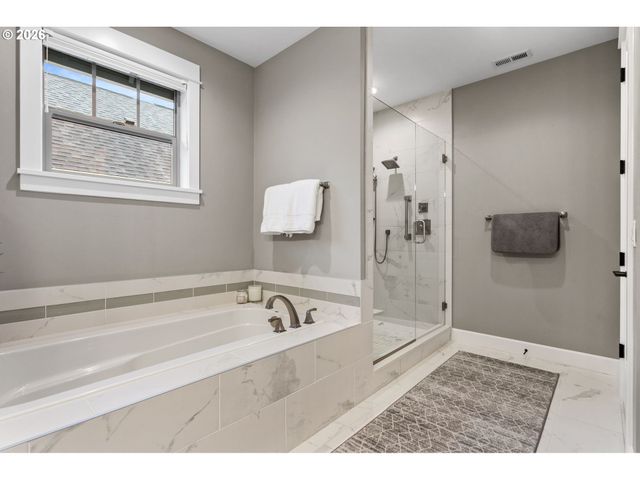 4051 Nw 76TH Ave 110, Camas, WA 98607