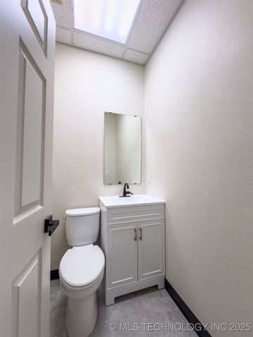 719 S George Nigh Expressway, Mcalester, OK 74501