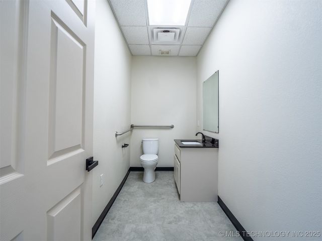 719 S George Nigh Expressway, Mcalester, OK 74501