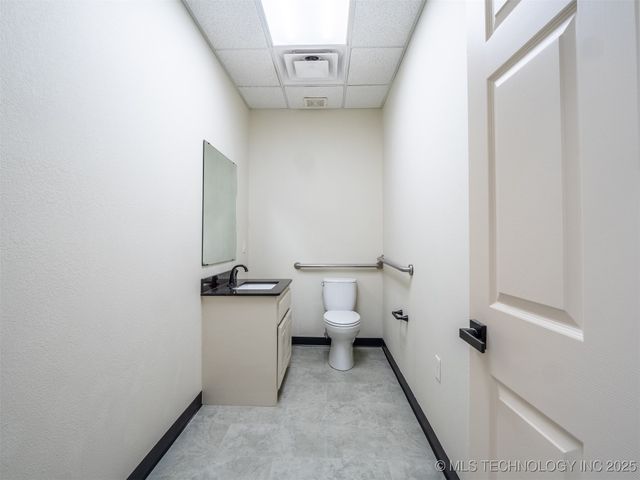 719 S George Nigh Expressway, Mcalester, OK 74501