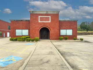 719 S George Nigh Expressway, Mcalester, OK 74501