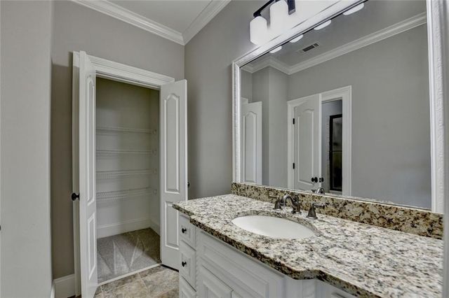 5669 Legends Club Circle, Braselton, GA 30517