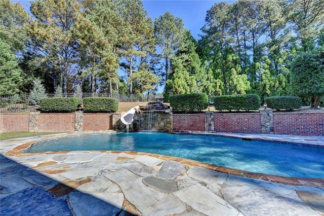 5669 Legends Club Circle, Braselton, GA 30517