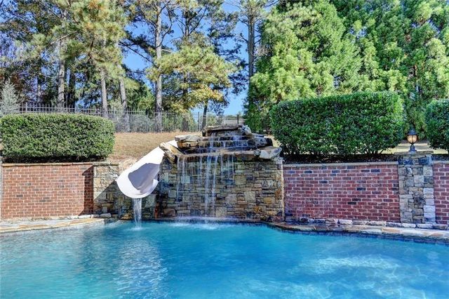 5669 Legends Club Circle, Braselton, GA 30517