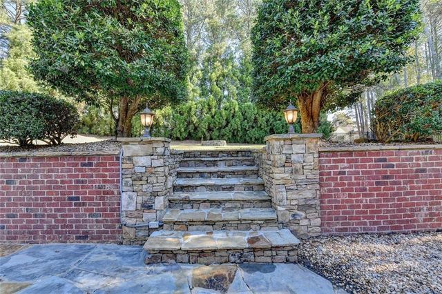 5669 Legends Club Circle, Braselton, GA 30517