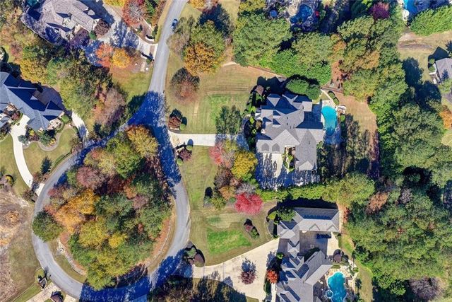 5669 Legends Club Circle, Braselton, GA 30517