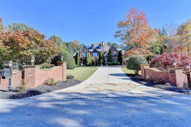 5669 Legends Club Circle, Braselton, GA 30517