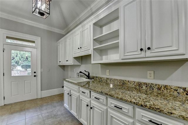 5669 Legends Club Circle, Braselton, GA 30517