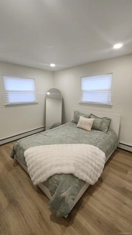 46 W Clearwater Road, Lindenhurst, NY 11757