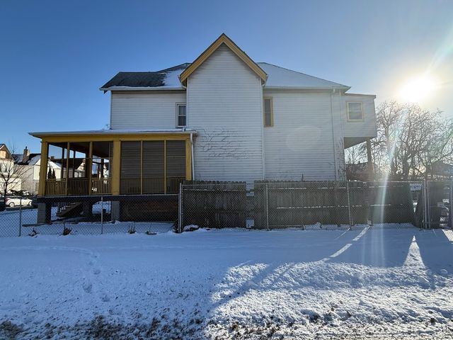 7700 S Lowe Avenue, Chicago, IL 60620