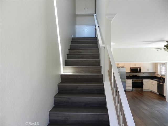 24393 Hillsdale 18, Laguna Hills, CA 92653