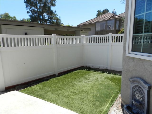 24393 Hillsdale 18, Laguna Hills, CA 92653