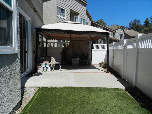 24393 Hillsdale 18, Laguna Hills, CA 92653