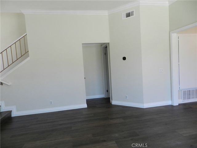 24393 Hillsdale 18, Laguna Hills, CA 92653