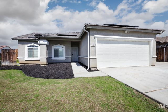 8326 Tucana Avenue, Bakersfield, CA 93306