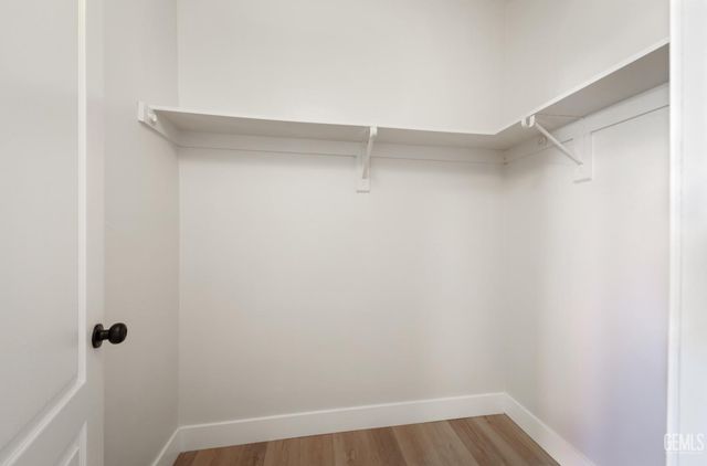 8326 Tucana Avenue, Bakersfield, CA 93306