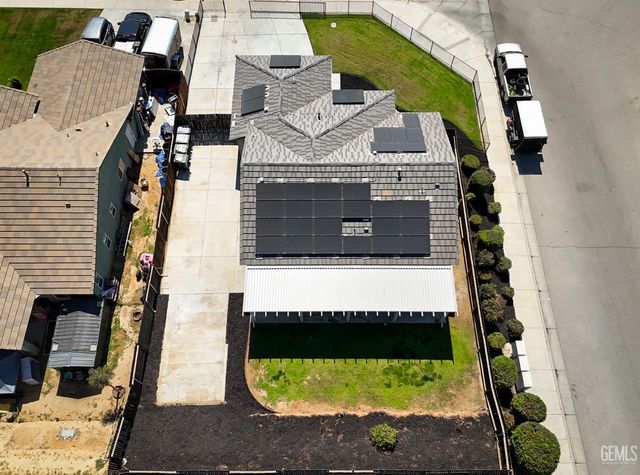 8326 Tucana Avenue, Bakersfield, CA 93306