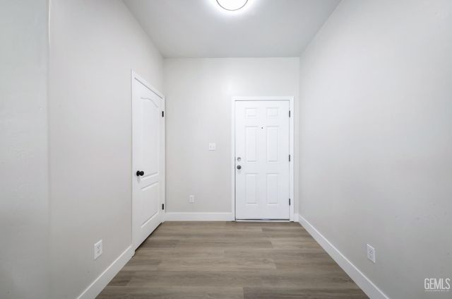 8326 Tucana Avenue, Bakersfield, CA 93306