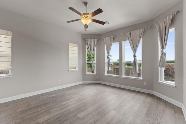 622 Cheyenne LN, Cedar Park, TX 78613