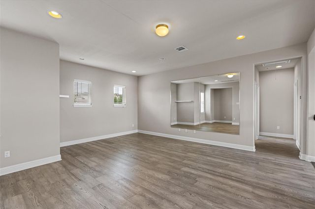 622 Cheyenne LN, Cedar Park, TX 78613