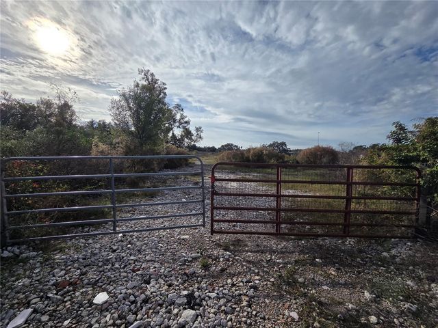 E SLIGH AVENUE, Tampa, FL 33610