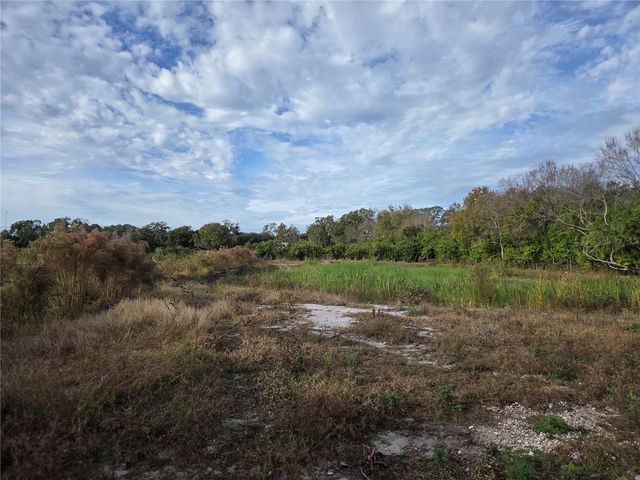 E SLIGH AVENUE, Tampa, FL 33610