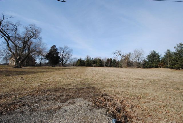 W4614 Potter ROAD, Elkhorn, WI 53121