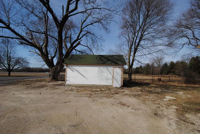 W4614 Potter ROAD, Elkhorn, WI 53121