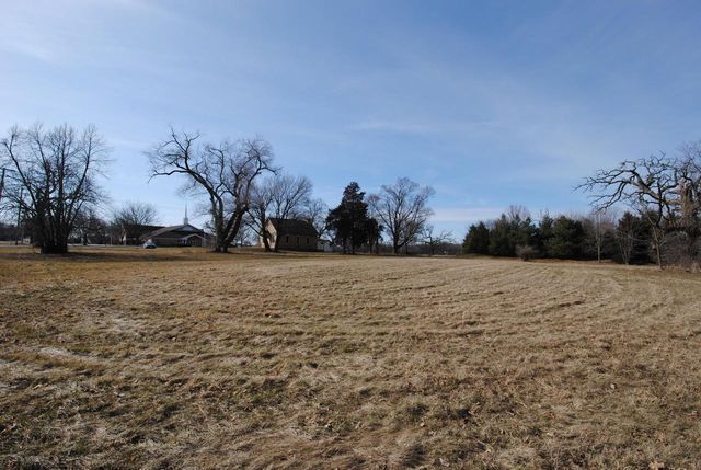 W4614 Potter ROAD, Elkhorn, WI 53121