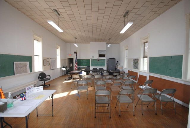 W4614 Potter ROAD, Elkhorn, WI 53121